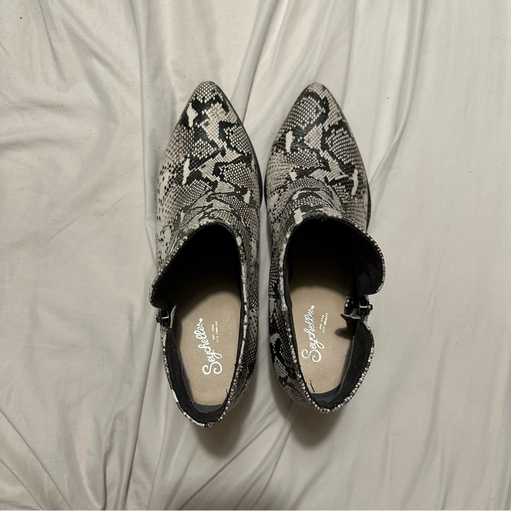 NEW! Python leather boots - Picture 2 of 6